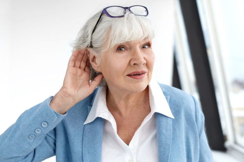 Många läkemedel kan orsaka tinnitus, t ex paroxetin, citalopram, furosemid och enalapril.